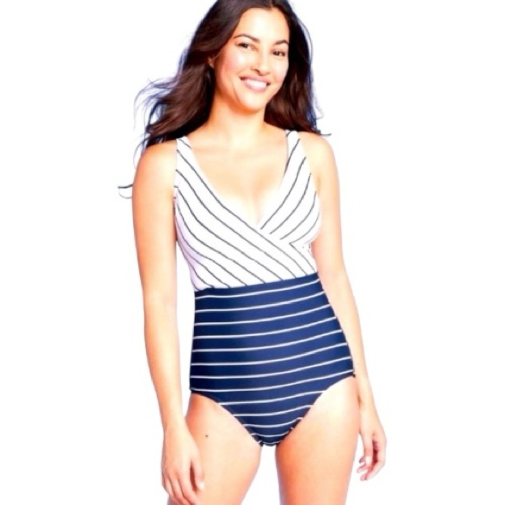 Kona Sol One Piece Swimsuit, Sz S, 4, 6, Geometric, Contrasting, stripes​​, NWT